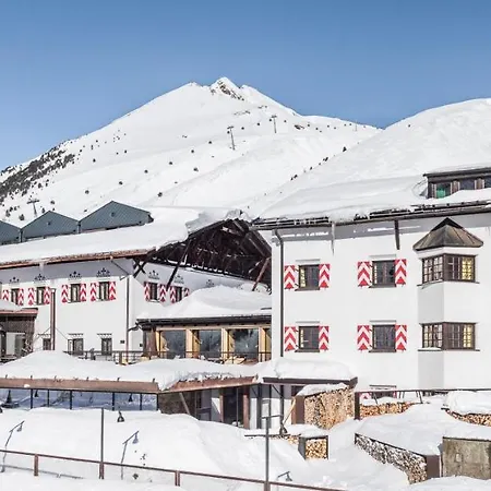Hotel Jagdschloss Resort 4* Kuehtai