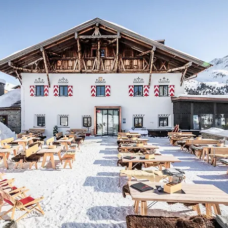 Hotel Jagdschloss Resort Hotel 4*