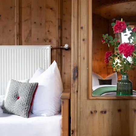 Jagdschloss فندق كوهتاي