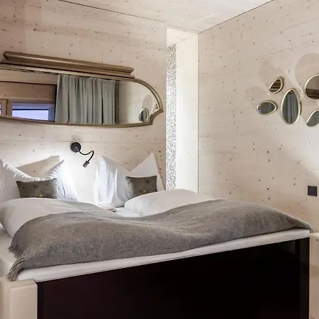 Hotel Jagdschloss Resort Hotell 4*