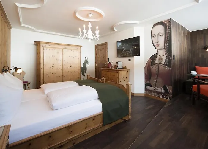 Jagdschloss Hotel 4*